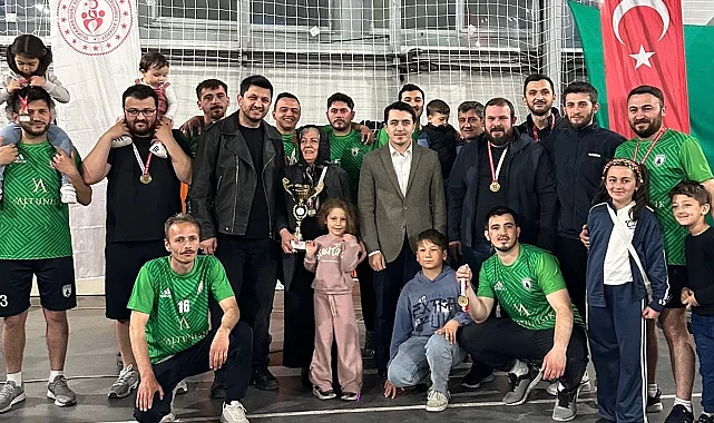 Düzce Yığılca'da kurumlar arası voleybolda ahde vefa