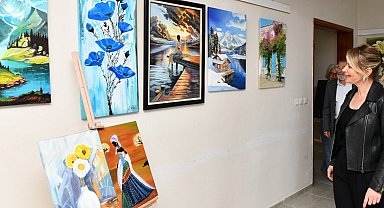 Kaklıç Sanat Akademisi'nin yıl sonu sergisi büyük ilgi gördü