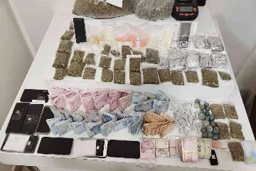 Pendik’te uyuşturucu operasyonu: 3 kişi yakalandı